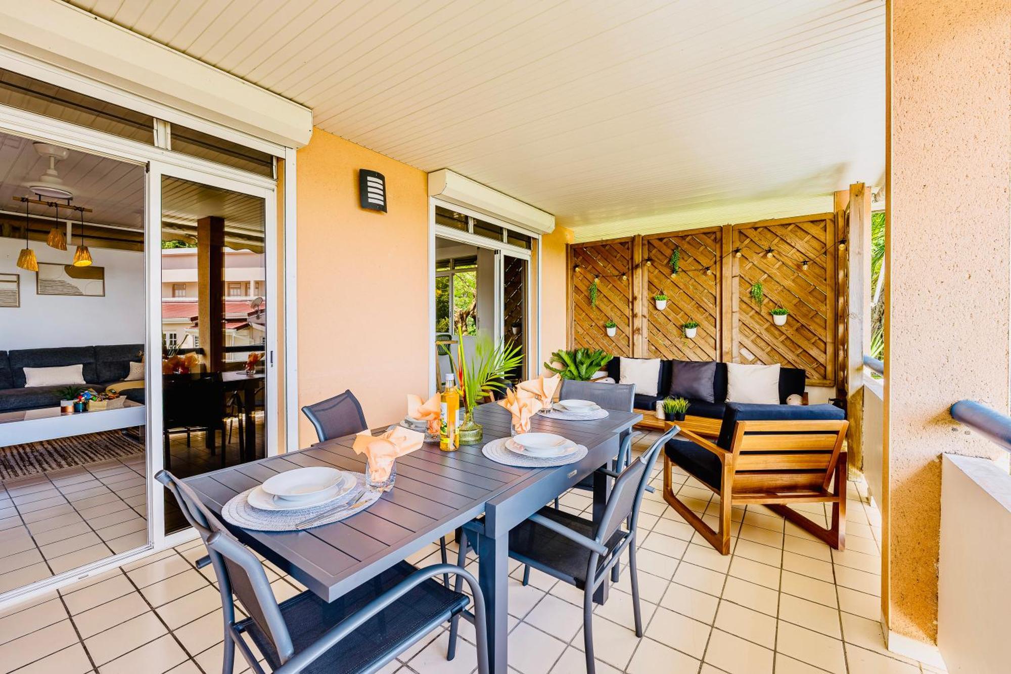 Maison Yole Bleue - Vue Sur Les Trois Ilets Exterior photo